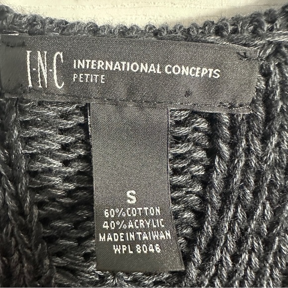 NEW INC Petite chunky knit gray sweater, size SP, cable, ruffle, layer, fall - Picture 3 of 10